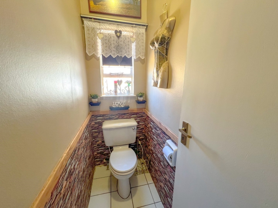 5 Bedroom Property for Sale in Sasolburg Ext 23 Free State